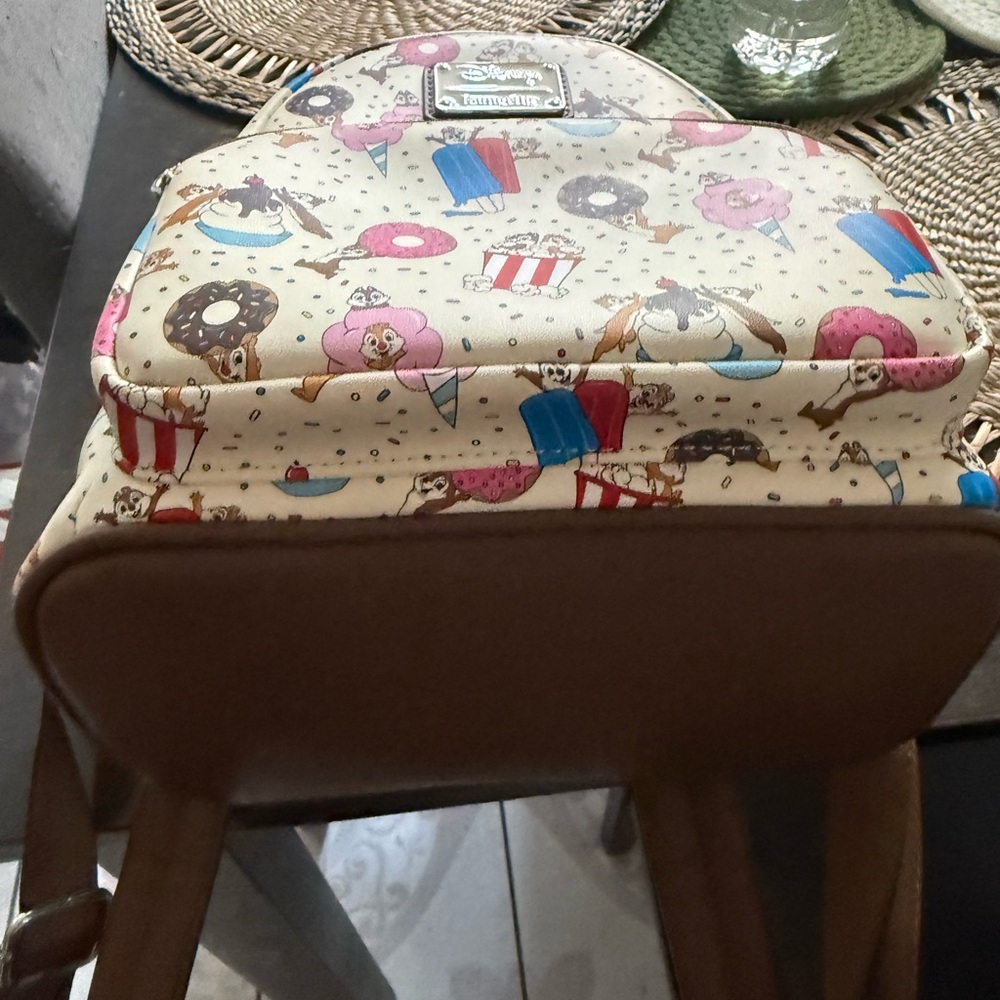 Loungefly Backpack - Disney Chip and Dale - Picture 10 of 10